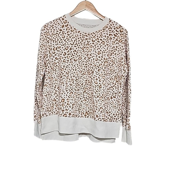 Leopard Sweatshirt Tan Cream Time & Tru Animal Print Sweatshirt Size M EUC - Picture 1 of 4